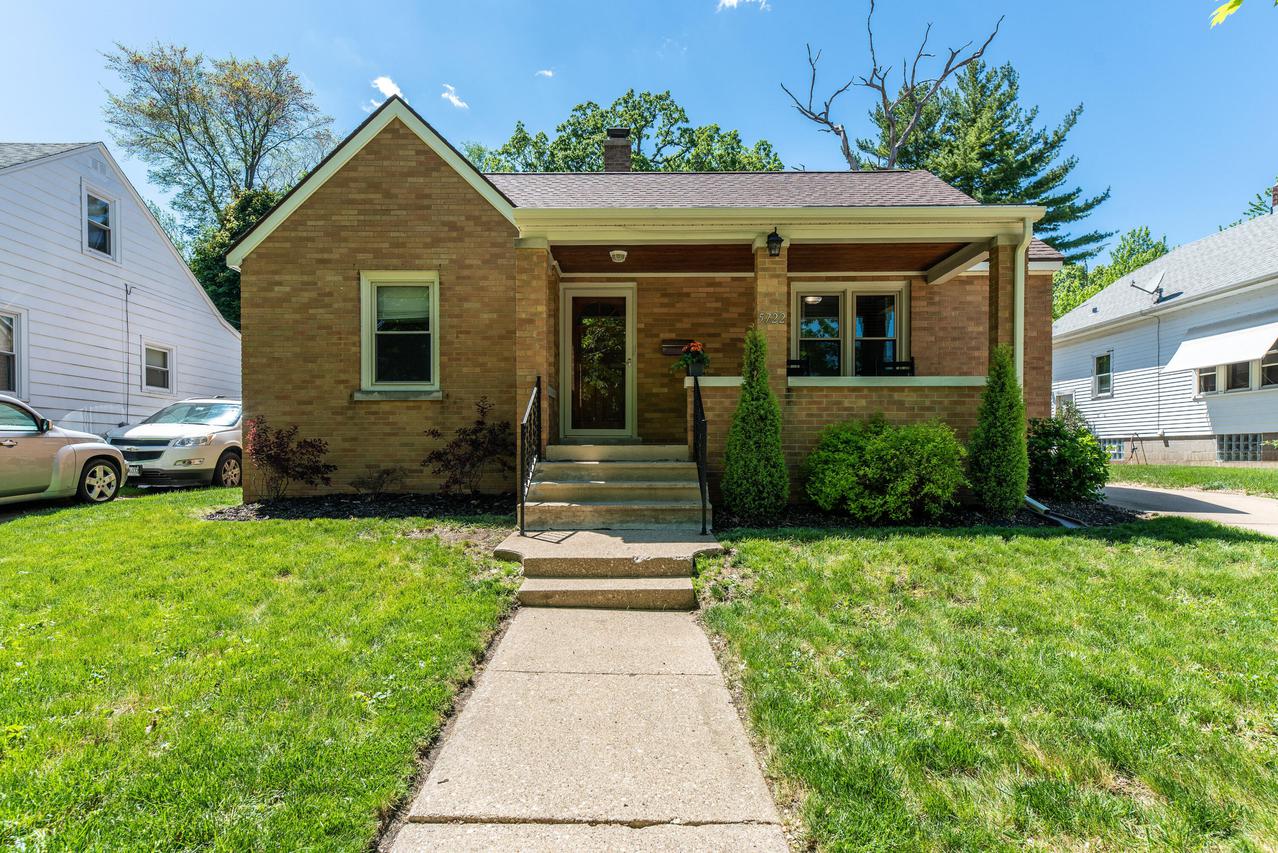 5722 35th Ave., Kenosha, WI 53144