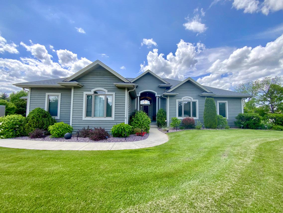 W227S7795 Terrace Dr., Vernon, WI 53103