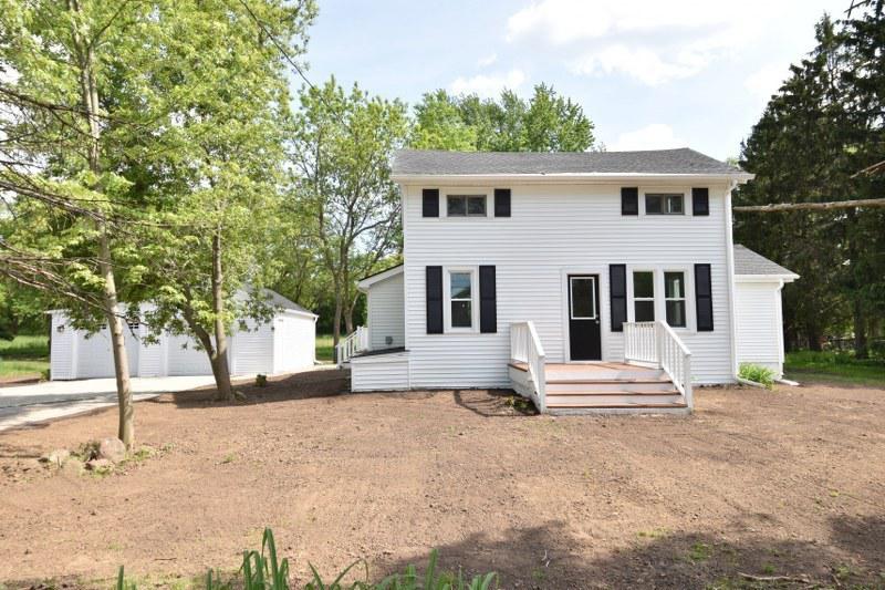 S77W25175 National Ave, Vernon, WI 53189
