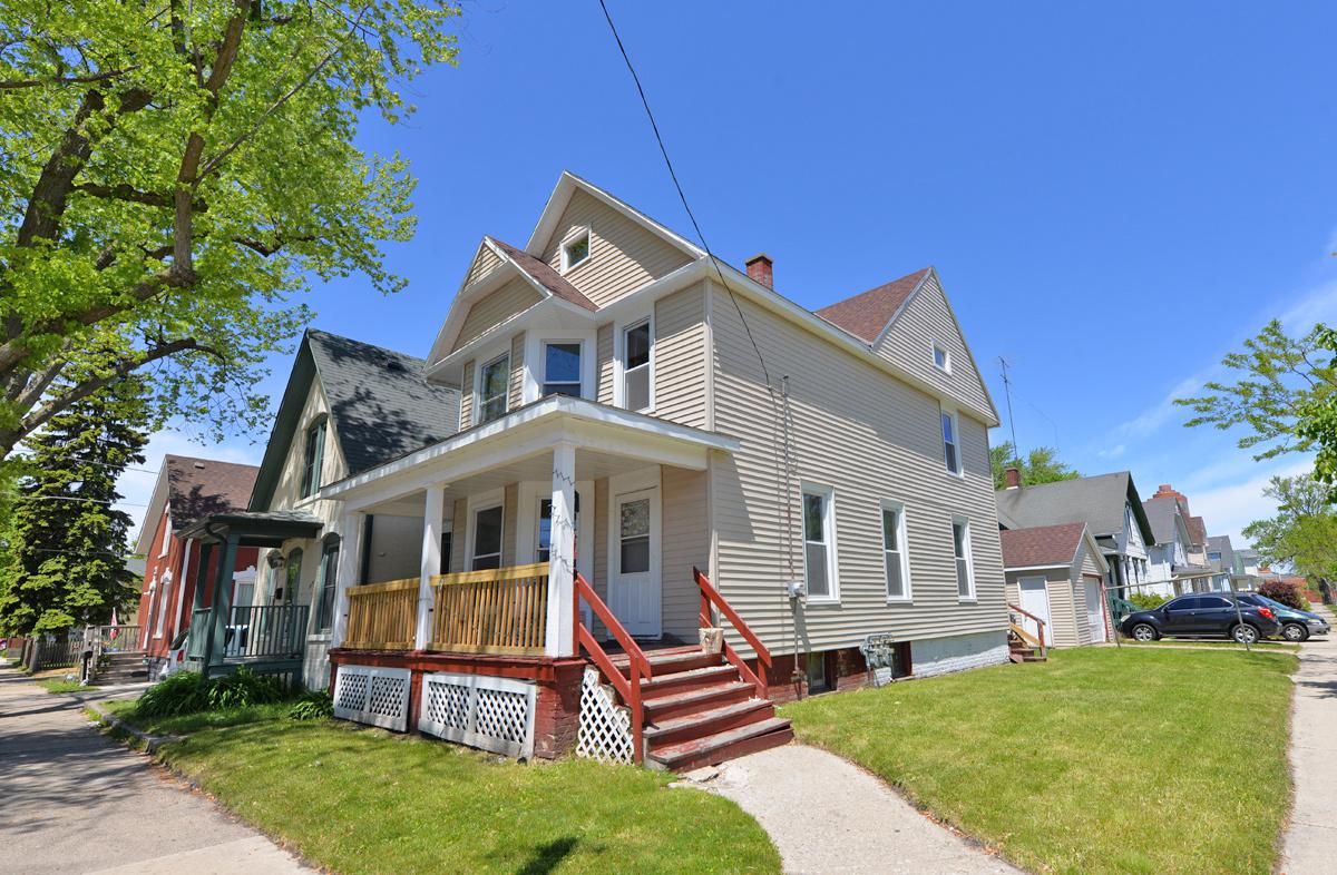 900 17th St, Racine, WI 53403