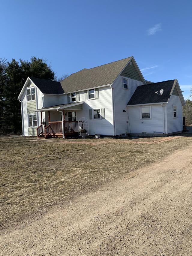 1051 4th St, Taylor, WI 54659