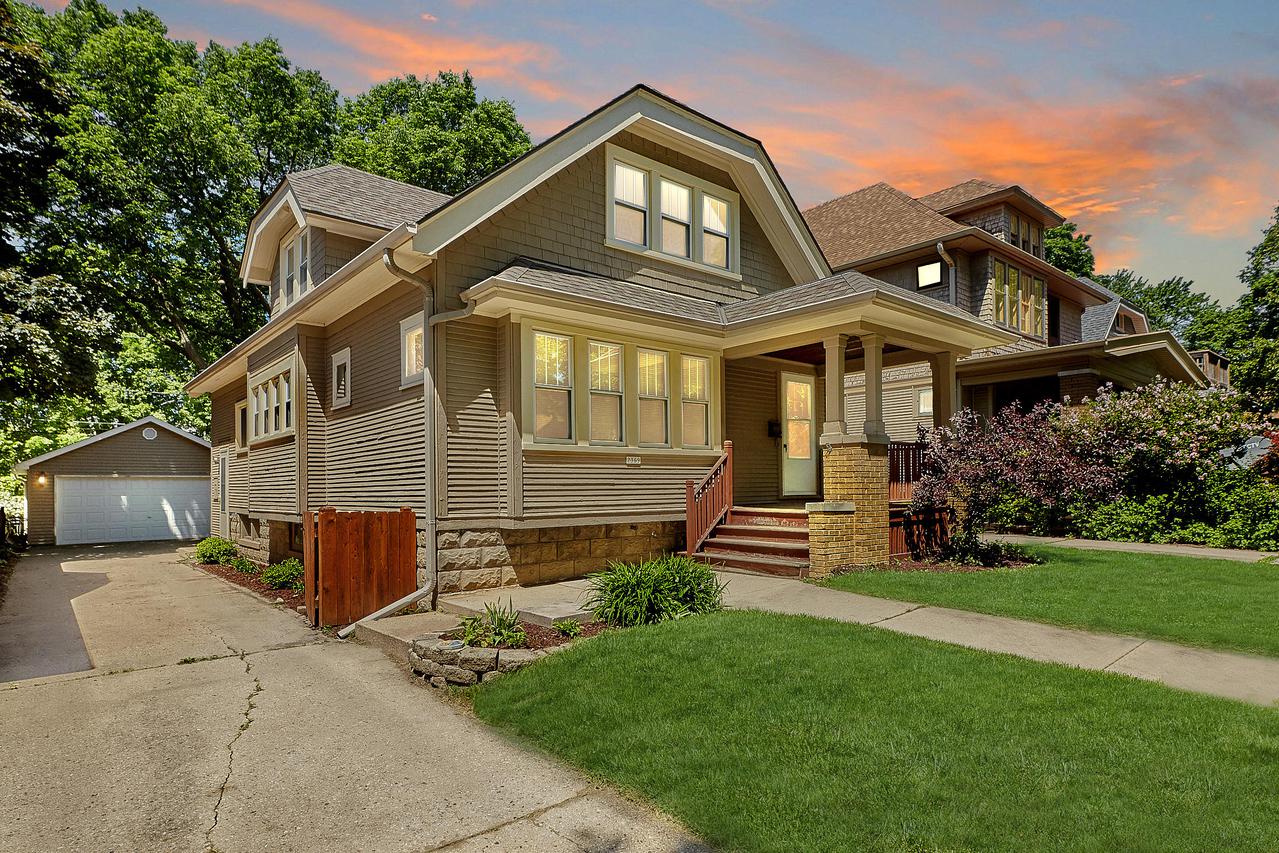 2369 N 66th St., Wauwatosa, WI 53213