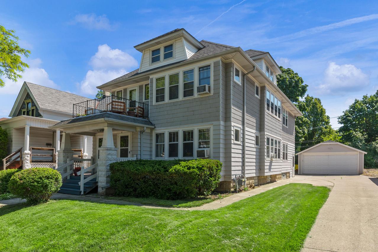 556 N 61st St., Wauwatosa, WI 53213