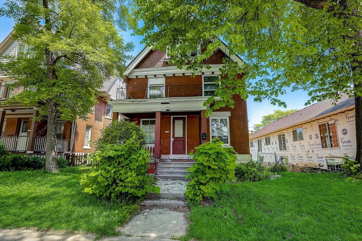 2510 N Humboldt Blvd, Milwaukee, WI 53212