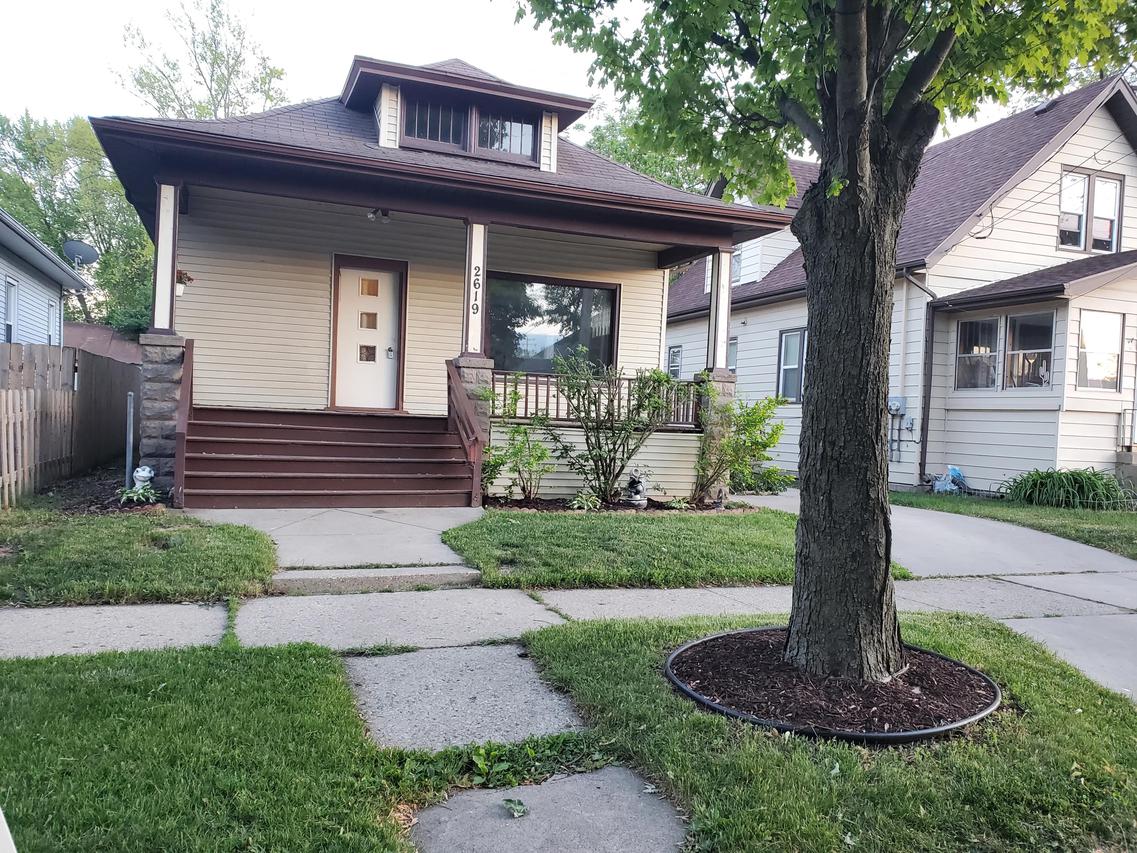 2619 67th St, Kenosha, WI 53143