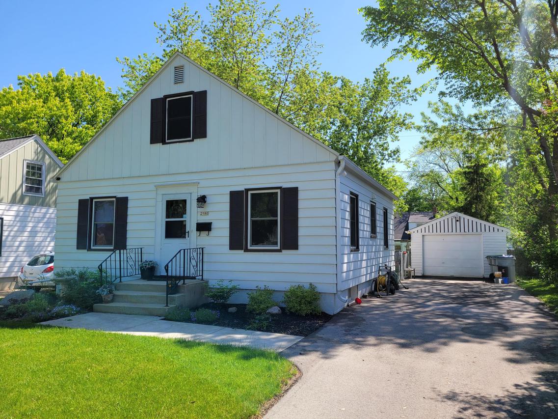 2980 S 55th St., Milwaukee, WI 53219