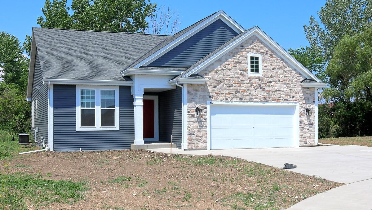3142 Karnopp Ct, Sturtevant, WI 53177