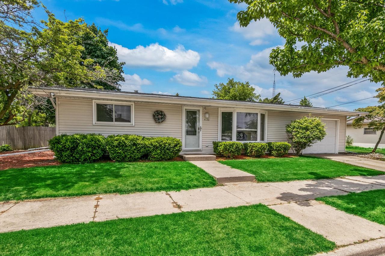 4130 Saint Clair St, Racine, WI 53402