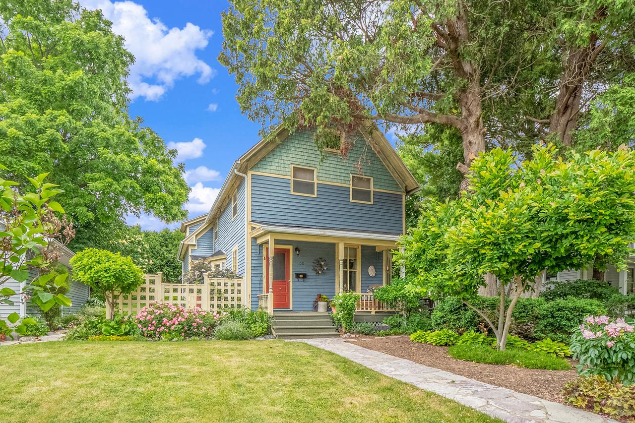 108 N Park Pl., Plymouth, WI 53073