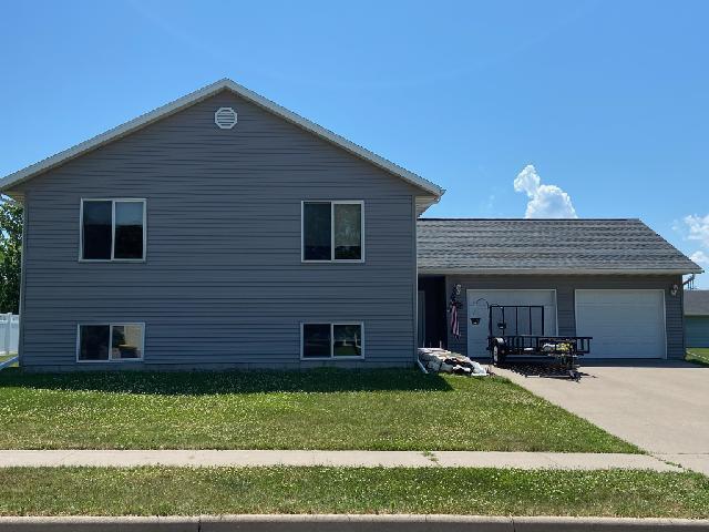 2008 Viking Ave, Holmen, WI 54636