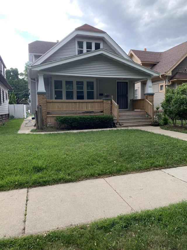 5425 N 39th St, Milwaukee, WI 53209