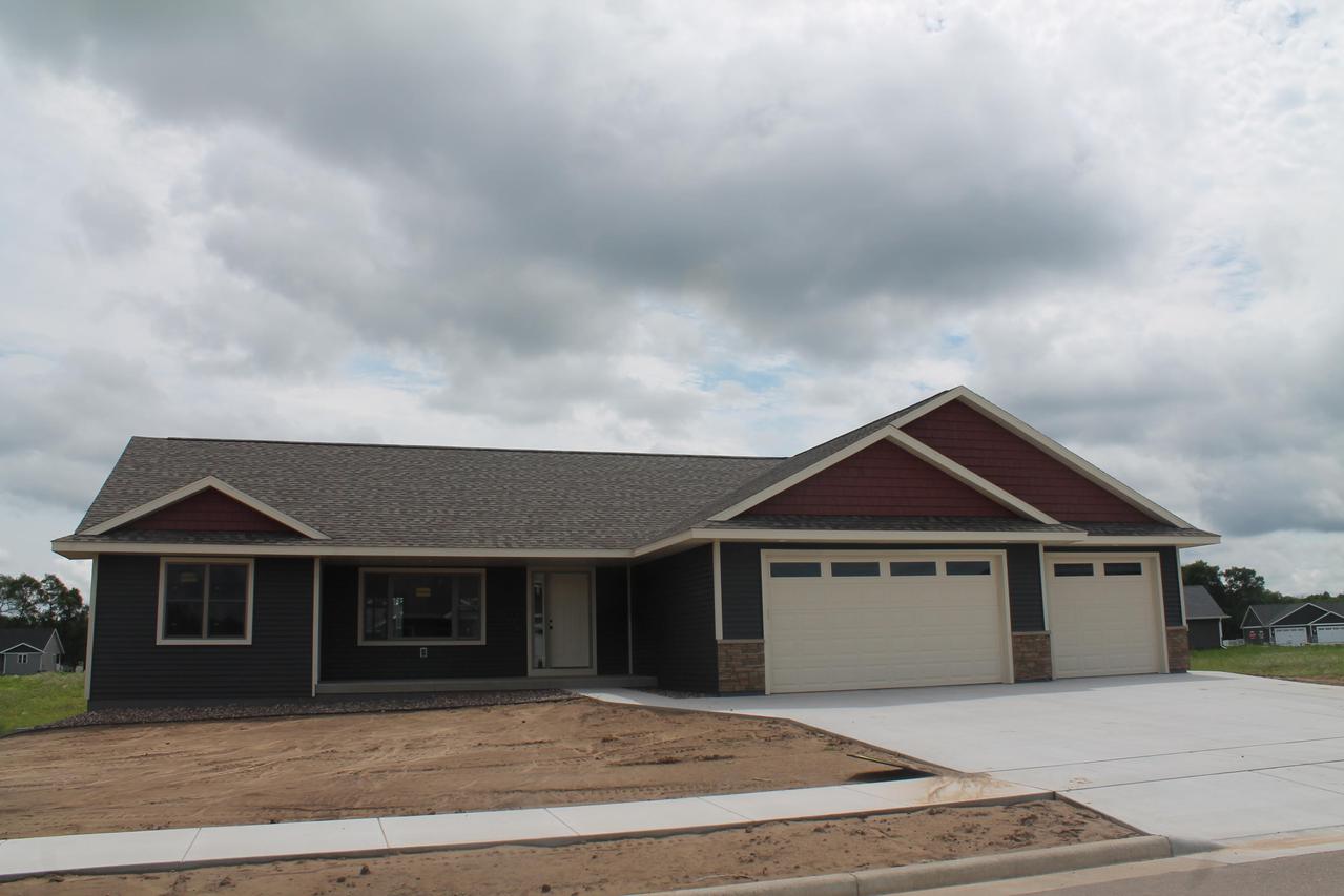 2120 Spakenburg Rd, Holmen, WI 54636