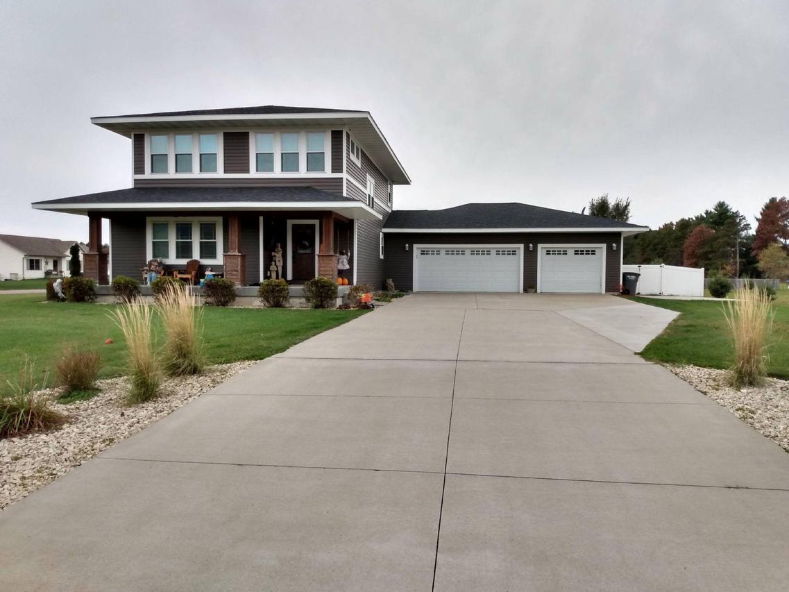 N8381 Ducke Dr., Holland, WI 54636