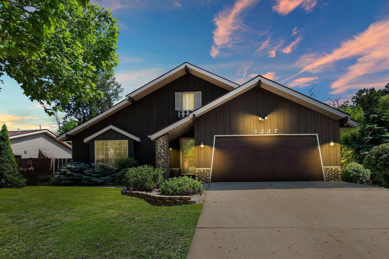 3227 14th Pl, Kenosha, WI 53144