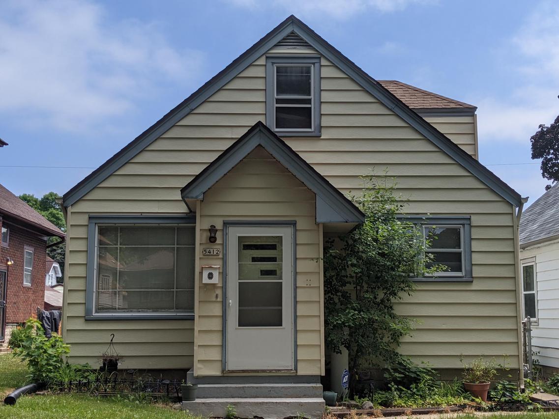 5412 N 40th St, Milwaukee, WI 53209
