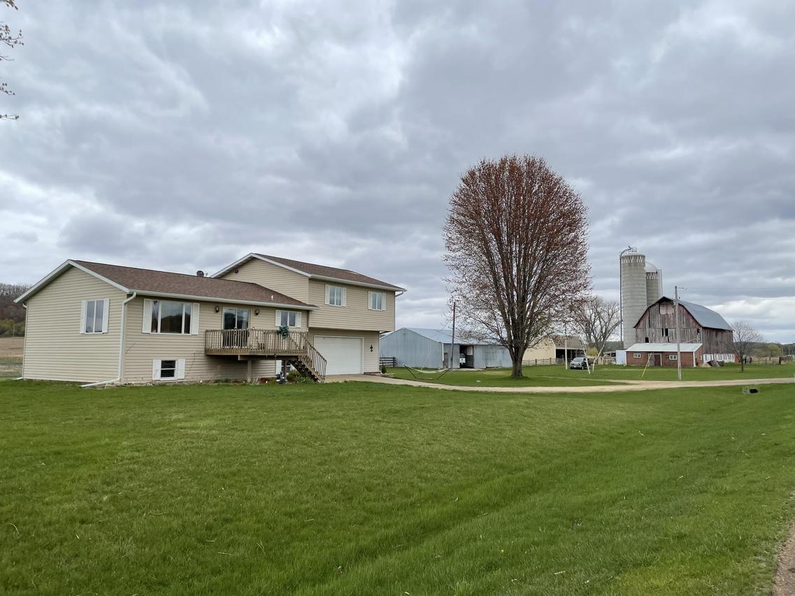 21990 State Highway 27, Leon, WI 54656