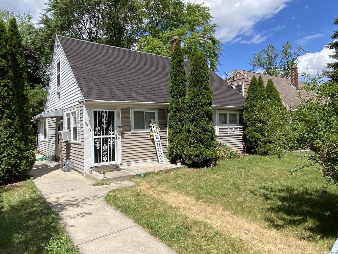 5333 N 45th St, Milwaukee, WI 53218