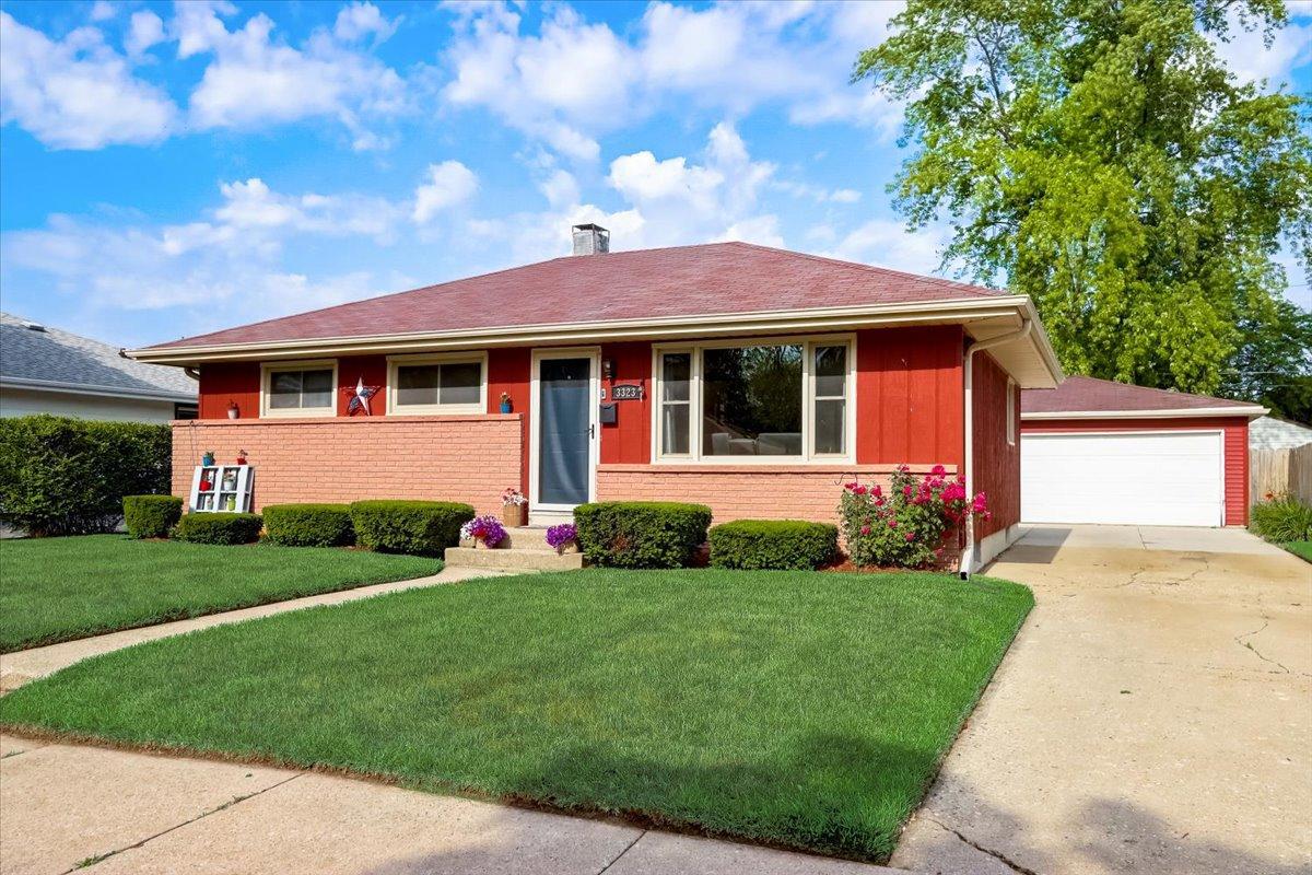 3323 Hamlin Ave., Racine, WI 53403