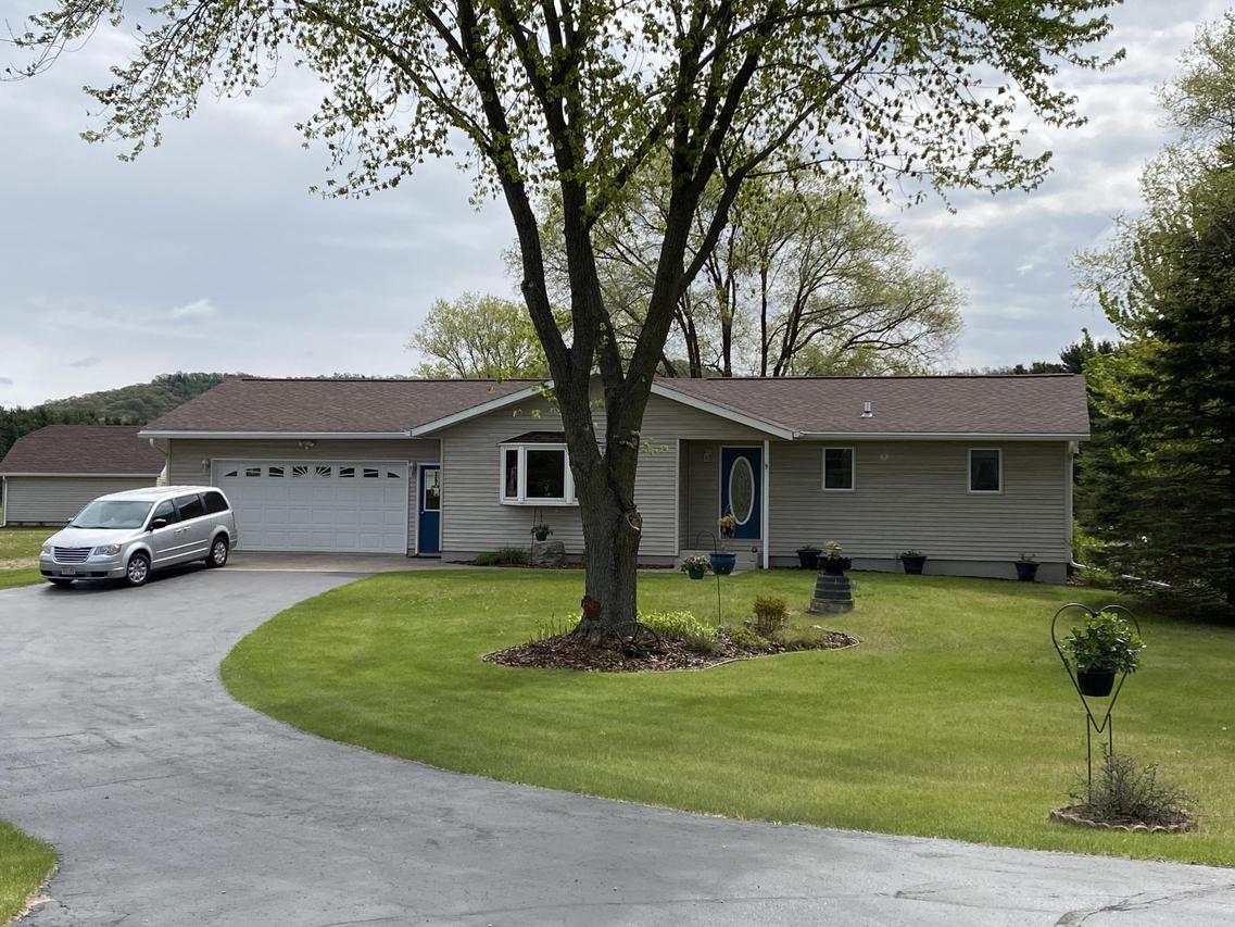 N8210 Amsterdam Prairie, Holland, WI 54636