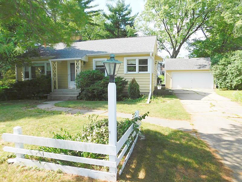 11628 W Walnut Rd., Wauwatosa, WI 53226