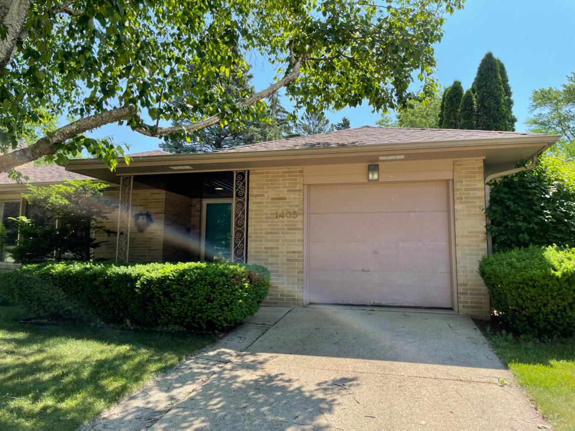 1405 Maria St, Racine, WI 53404