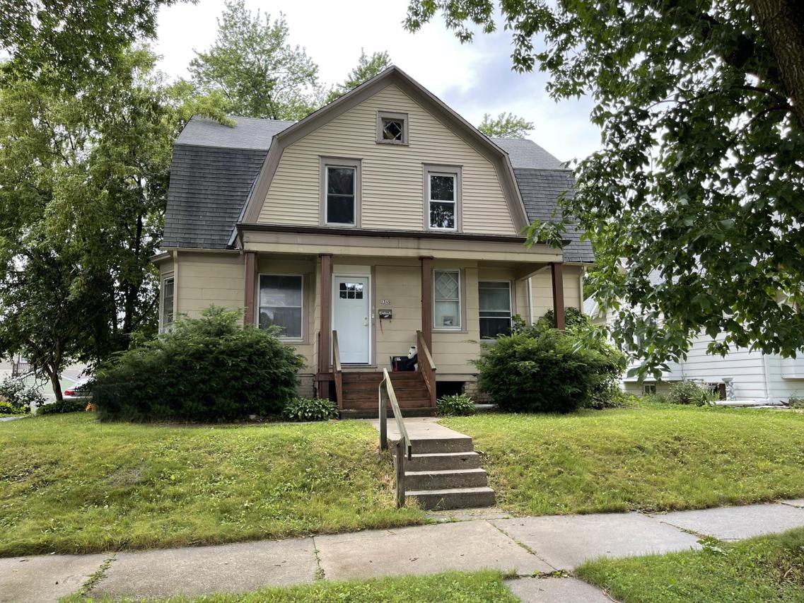 1345 N 59th St, Milwaukee, WI 53208