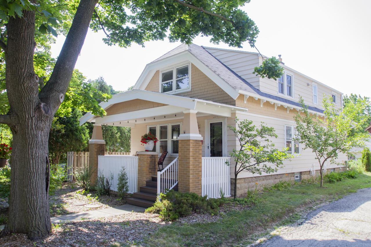 6805 Aetna Ct. #6805A, Wauwatosa, WI 53213
