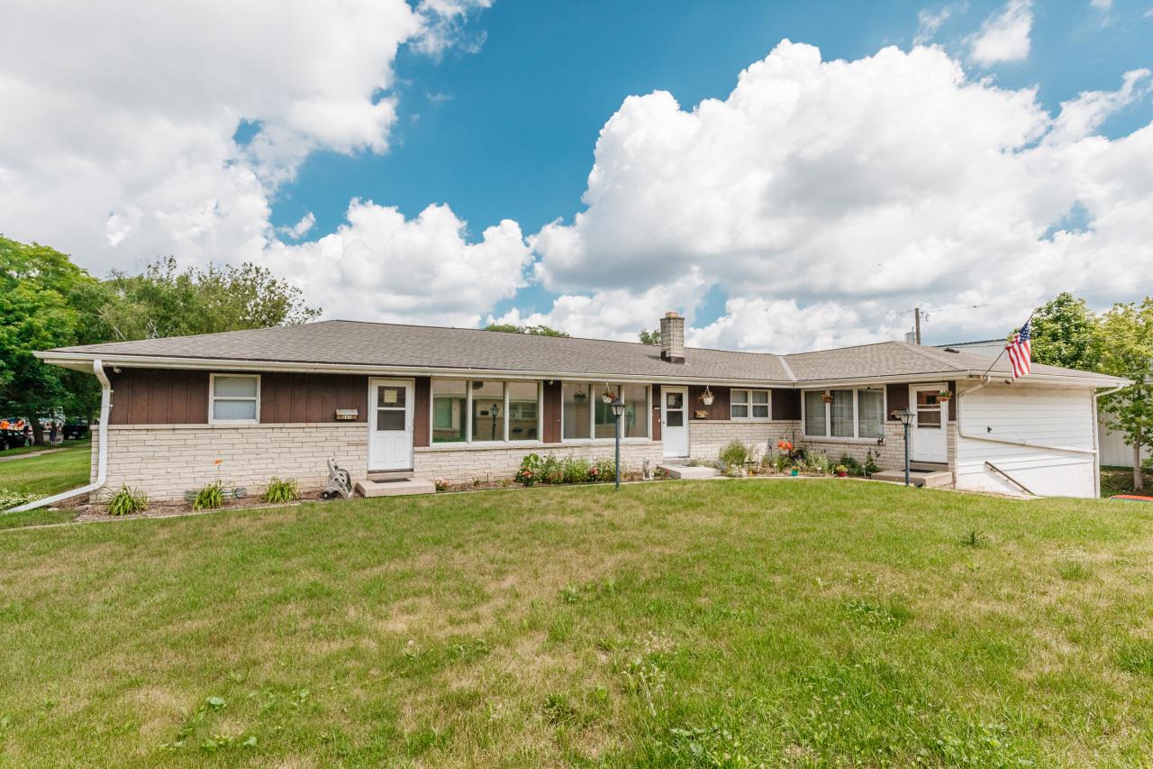 841 Harding Ave., Waukesha, WI 53186