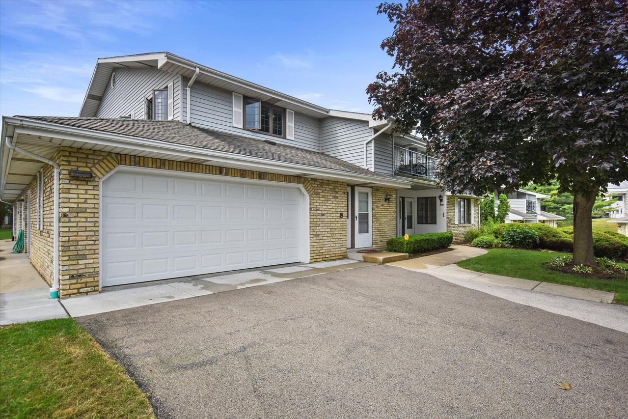 1420 Pheasant Run Dr., Mount Pleasant, WI 53406