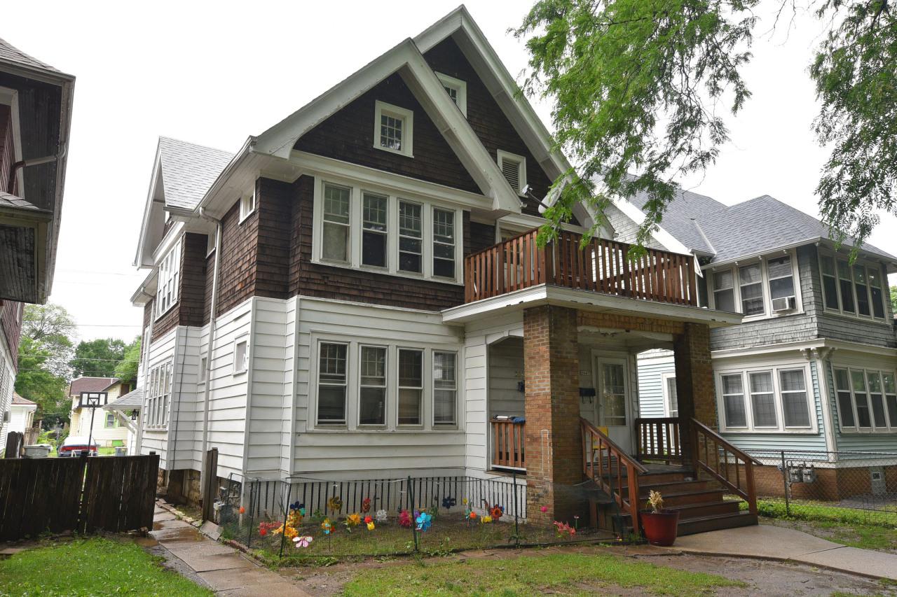 2645 N 47th St #2647, Milwaukee, WI 53210