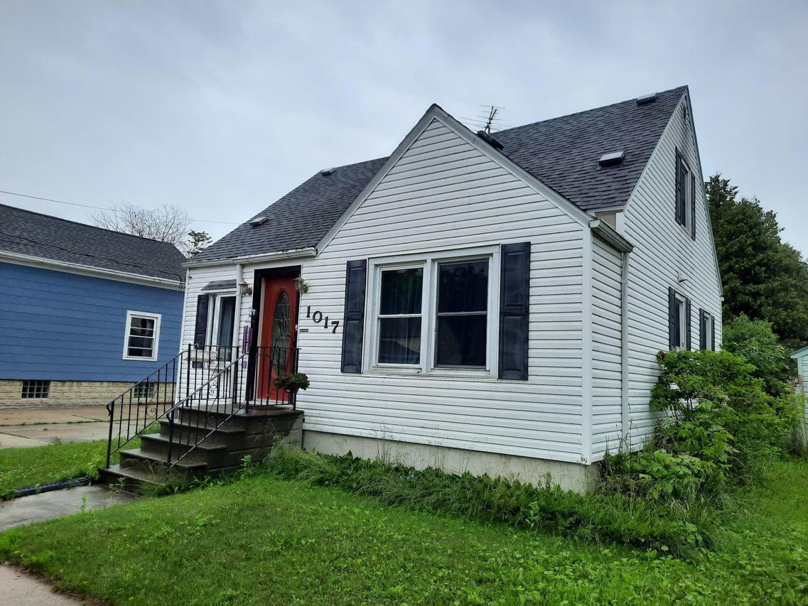 1017 20th St., Two Rivers, WI 54241
