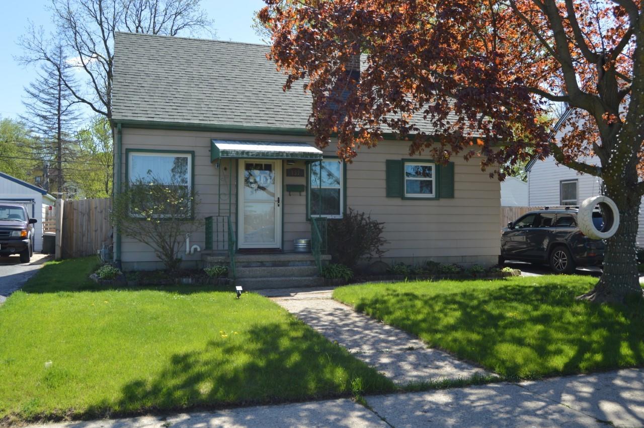 157 Walton Ave., Waukesha, WI 53186