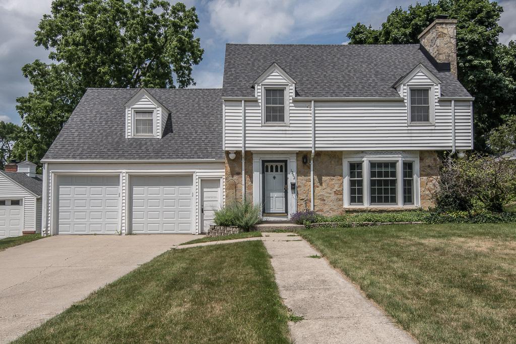 1202 Grant St., Waukesha, WI 53186