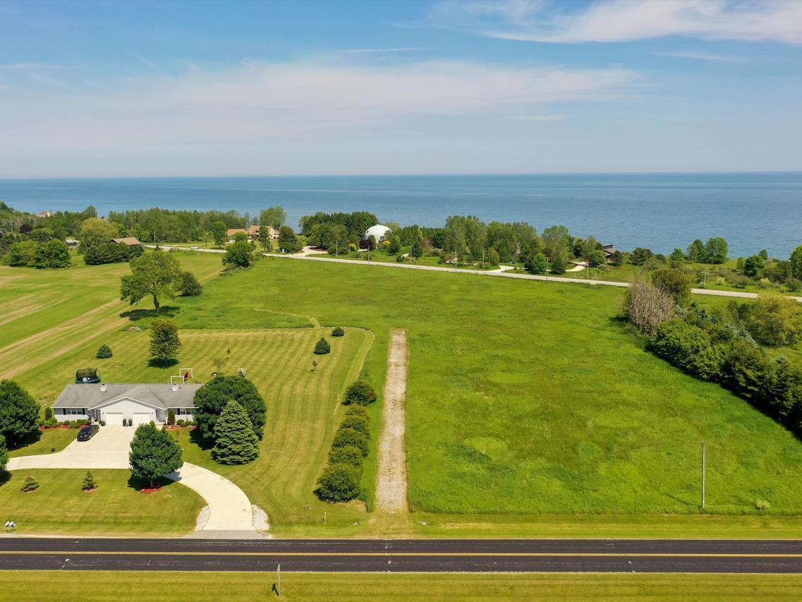 Lot 0 S 26th St., Manitowoc, WI 54220