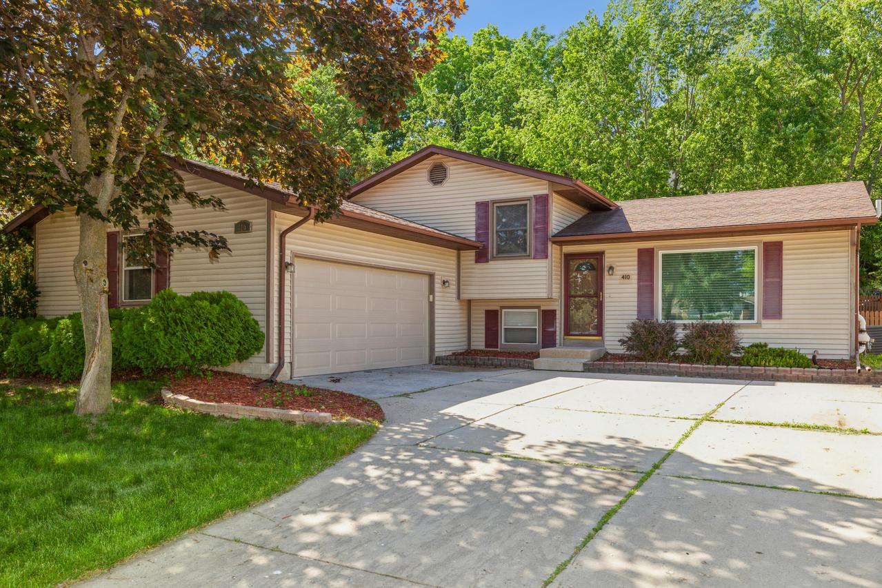 410 S Grandview Blvd. #Blvd, Waukesha, WI 53188