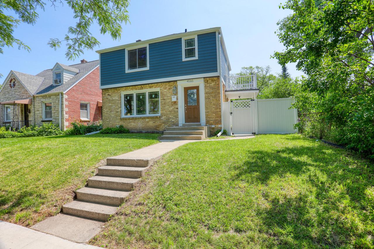 4566 N 39th St., Milwaukee, WI 53209