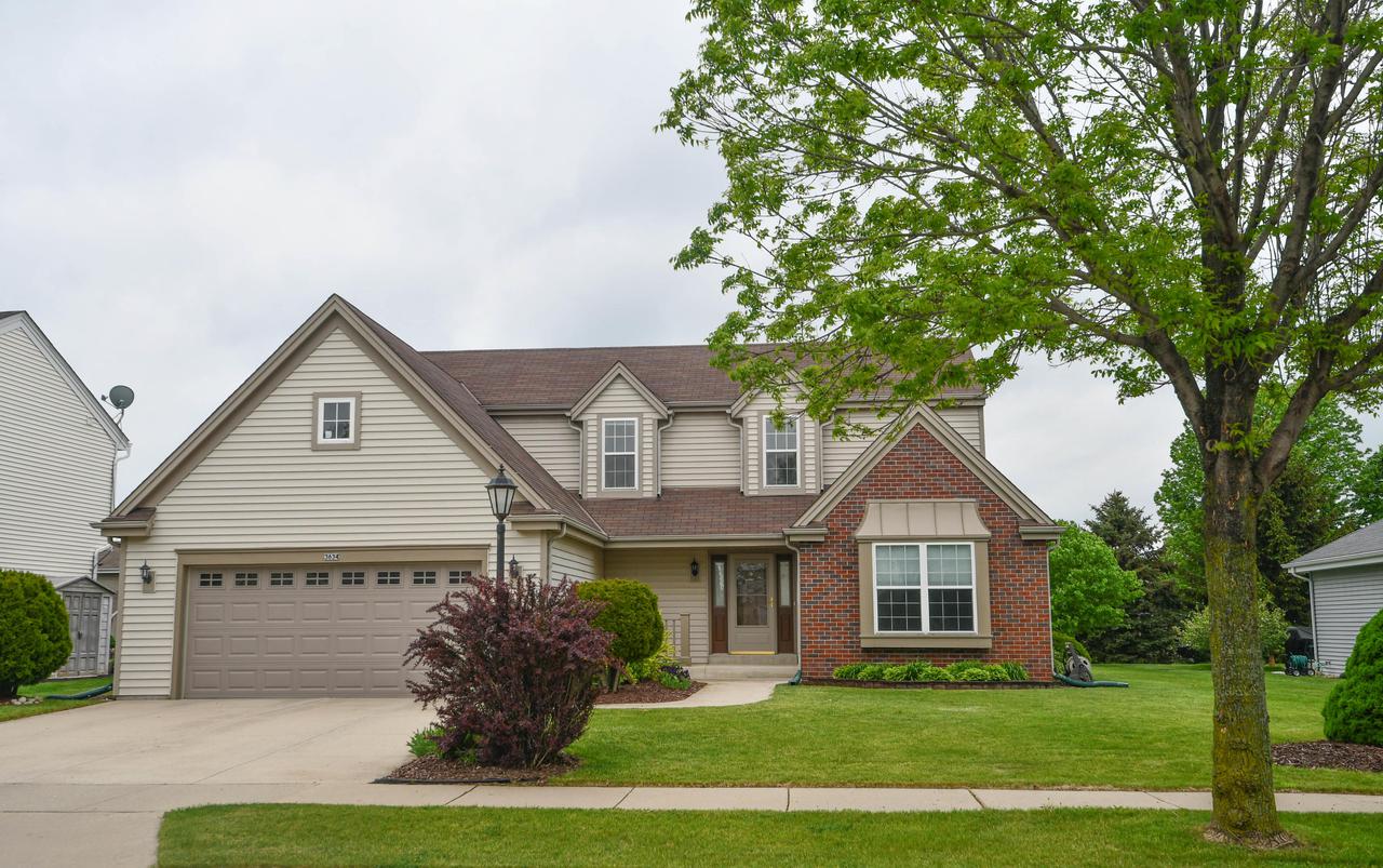 3634 Applewood Dr., Waukesha, WI 53189