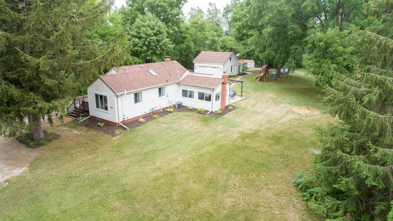 508 Eagle Lake Ave., Mukwonago, WI 53149