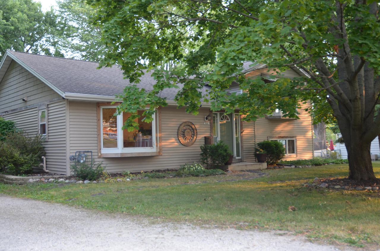 409 Atkinson St., Mukwonago, WI 53149