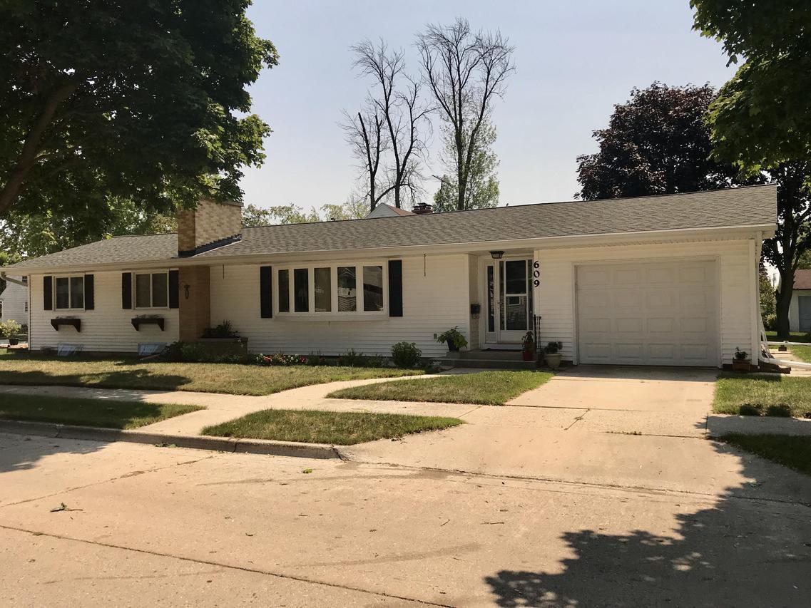 609 Humboldt Ave., Sheboygan, WI 53081