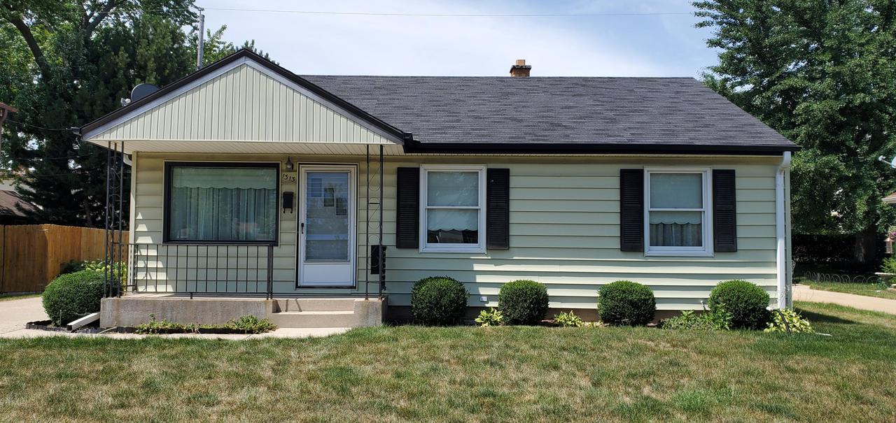 1313 S 92nd St., West Allis, WI 53214