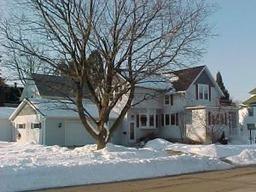 324 Park St, Plymouth, WI 53073