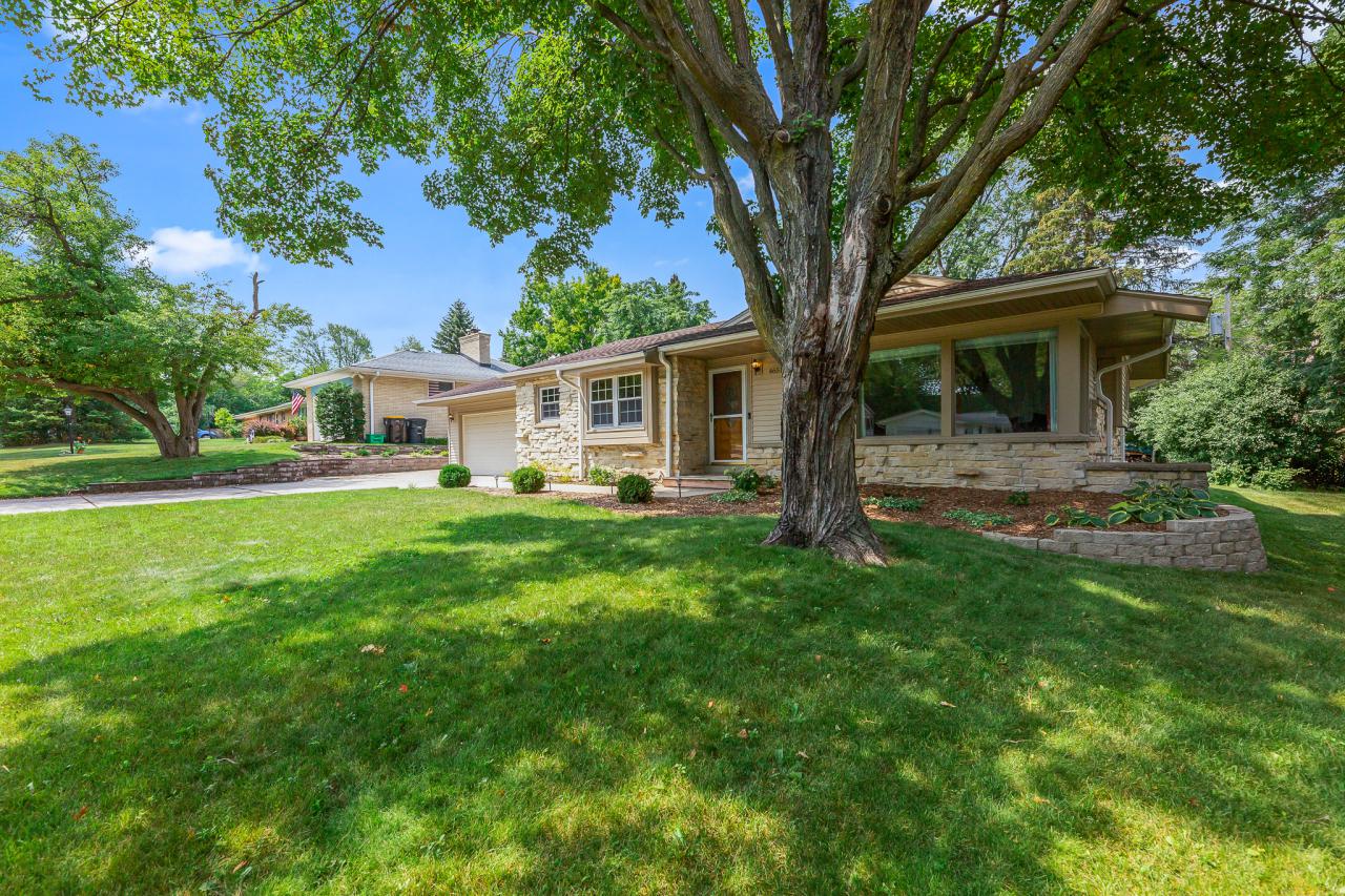 4651 N Delco Ave., Wauwatosa, WI 53225