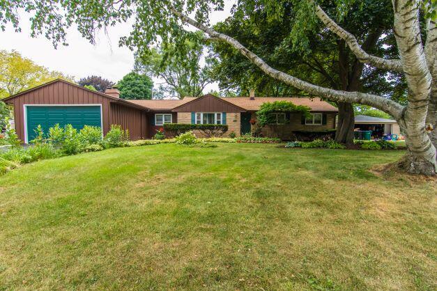 1932 W Brantwood Ave., Glendale, WI 53209