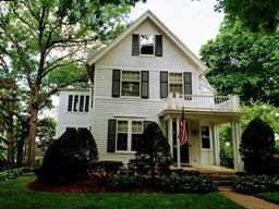 1871 N 69th St., Wauwatosa, WI 53213