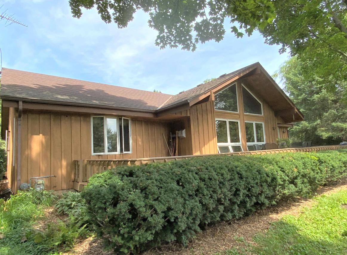 N48W26994 Lynndale Rd, Lisbon, WI 53072