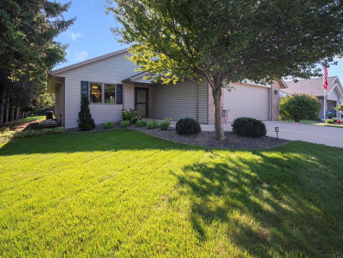 1823 Pleasant St., Manitowoc, WI 54220