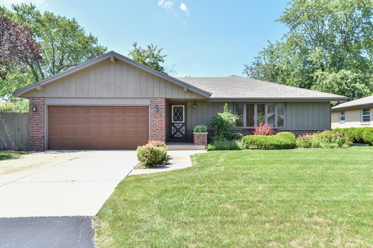 4114 Brandywine Ave., Caledonia, WI 53404