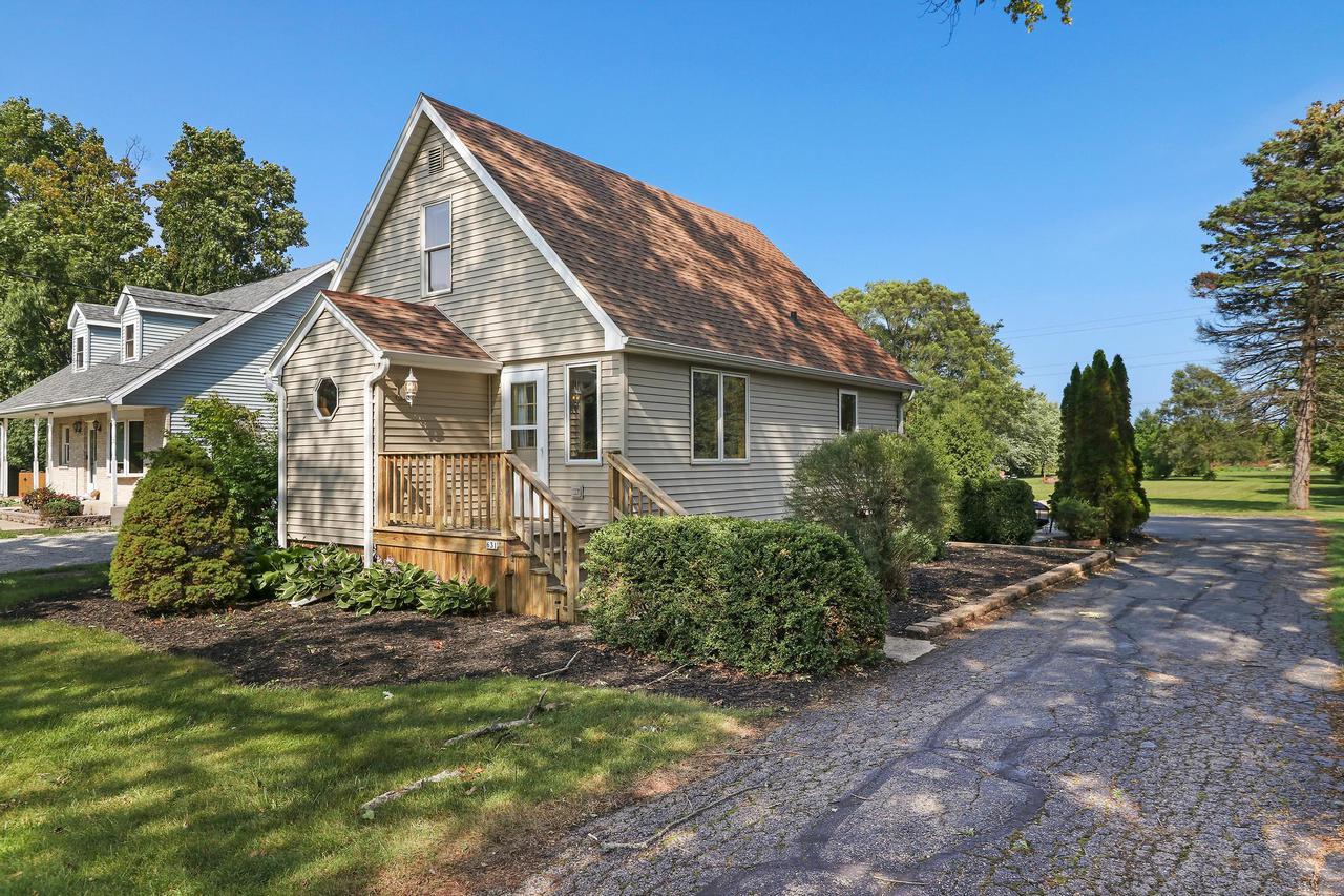 631 S Stuart Rd, Mount Pleasant, WI 53406