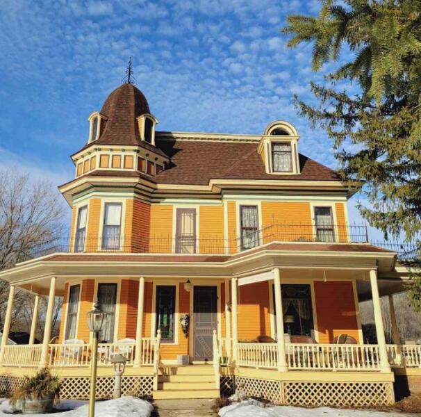 102 Pine St, Soldiers Grove, WI 54655